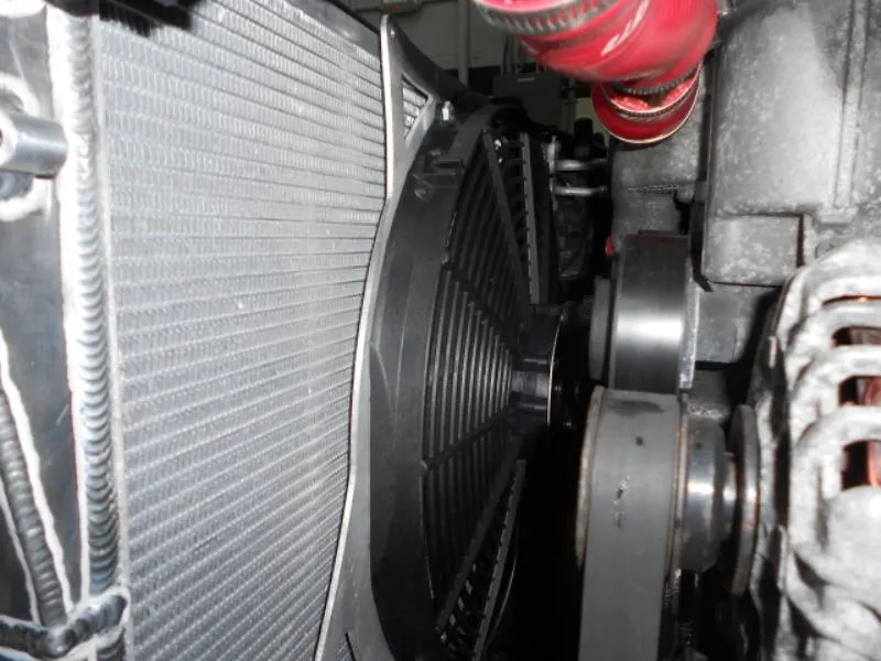 Mishimoto Radiator BMW E46 M3 [2 Row] (01-06) MMRAD-E46-01