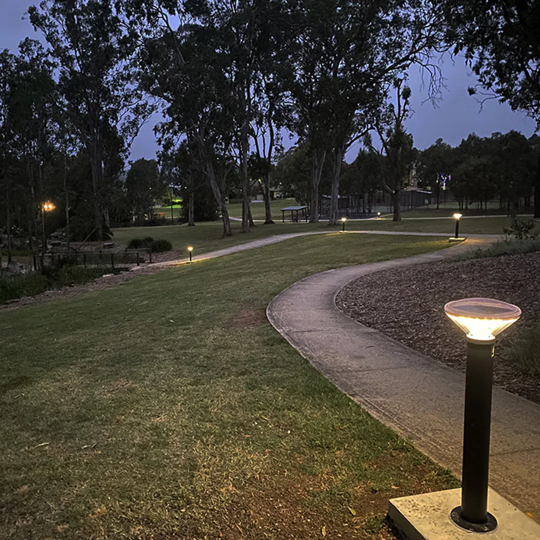 VANDAL | Solar Resistant Bollard Light | 3 Watt | 588 Lumens | 2300K-6500K | Solar Panel 6,3Wc | Lithium Battery 12AH | Installation Height 31.4 Inch | IP65 | 5 Years Warranty