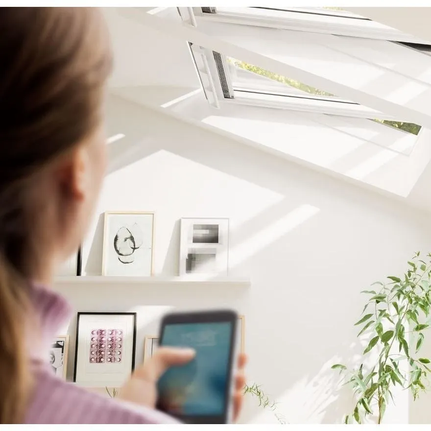 VELUX GGU UK04 006721U Triple Glazed High Energy Efficiency White Polyurethane INTEGRA® Electric Window (134 x 98 cm)